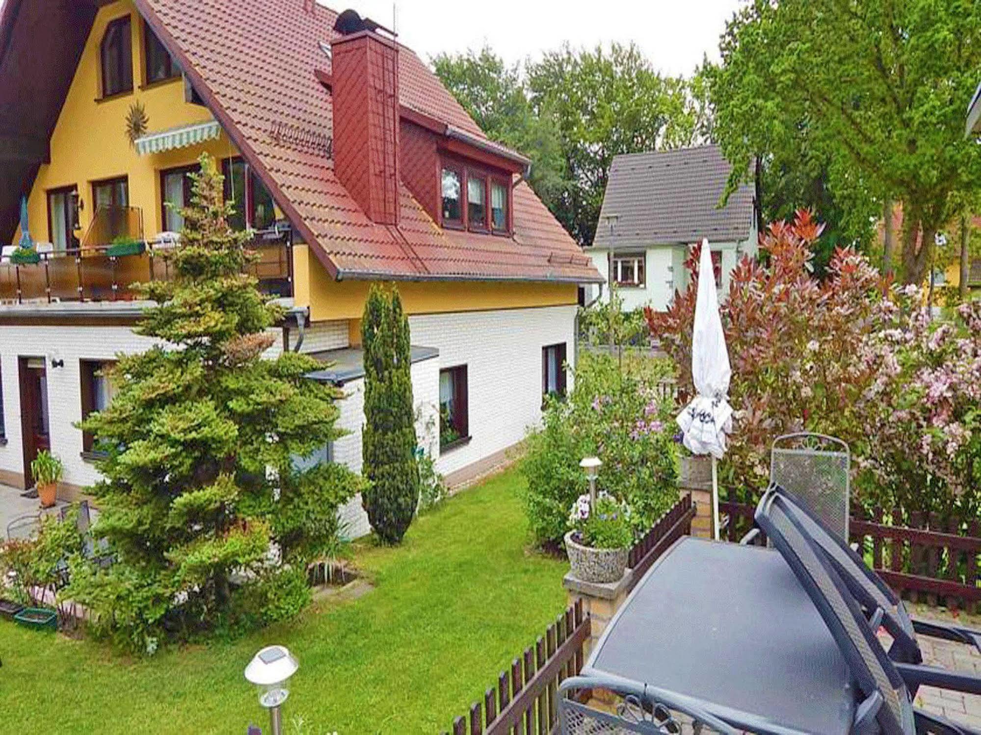 Ferienhus Baabe Fewo 01 Terrasse, Sauna- Und Schwimmbadnutzung Im Ahoi Sellin Apartman Kültér fotó